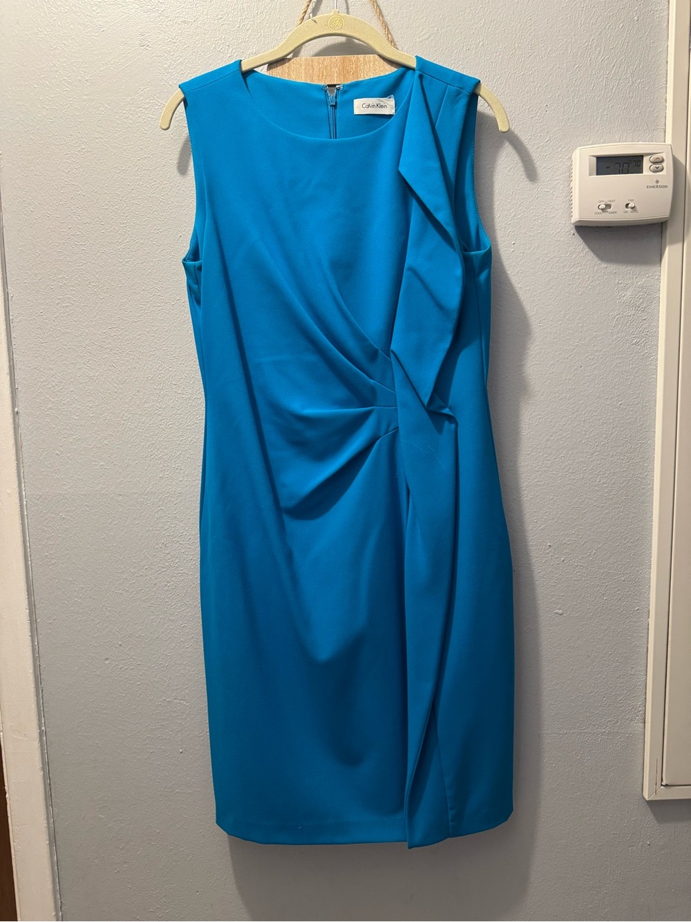 Calvin Klein Vivid Turquoise Sleeveless Twist-Front Sheath Dress